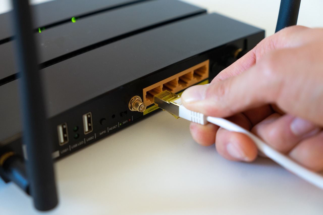 Signal Smarts: How AI Is Giving Our Wireless Networks Laser Focus